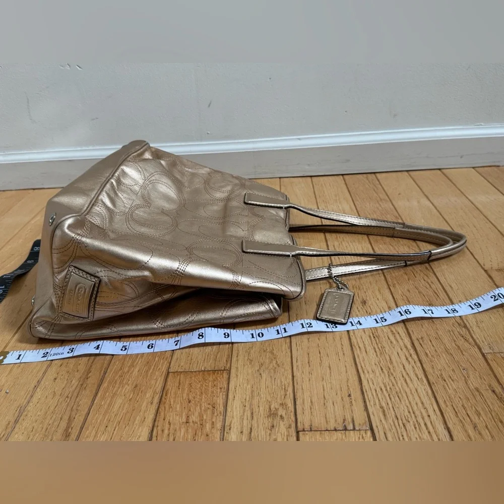 Coach Signature “C” Stitched Gold Leather Metallic Kiss lock Tote Handbag - Picture 12 of 16